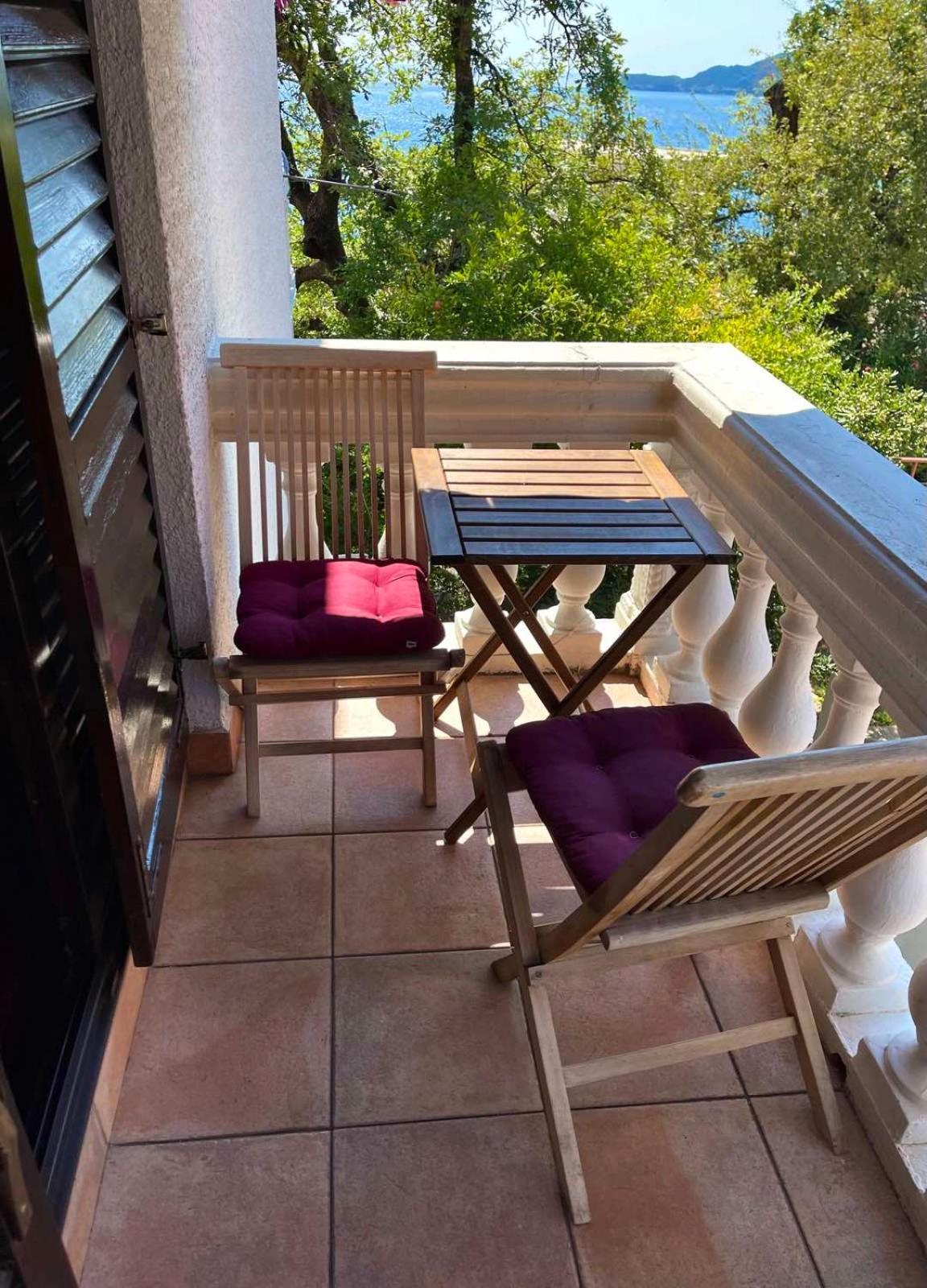 Villa Sara Guesthouse Sveti Stefan Zimmer foto