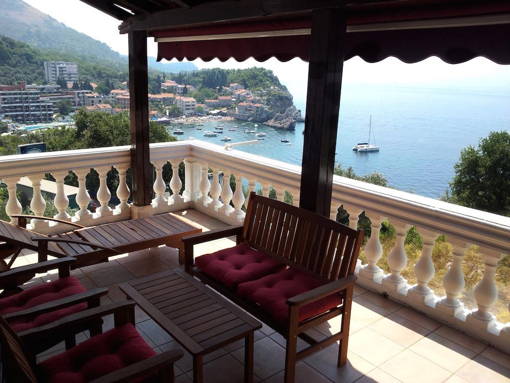 Villa Sara Guesthouse Sveti Stefan Exterior foto